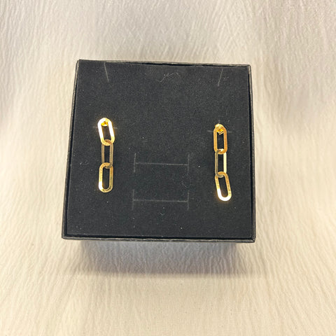 18K Paper Clip Earrings (0.44g) Authentic Saudi Gold fine jewelry